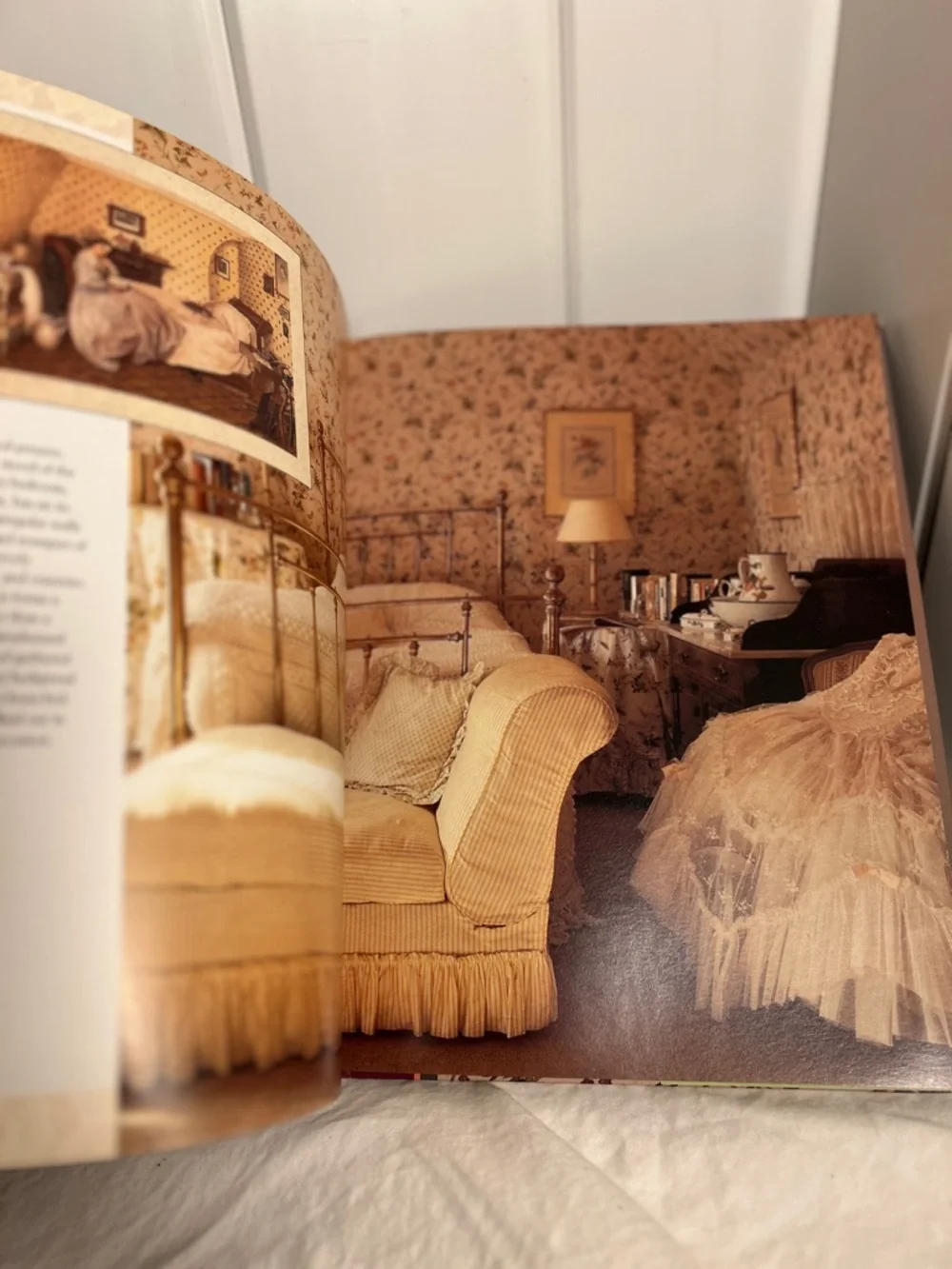 90s vintage Victoria's Secret Romantic Style Book home decor design London Book - Picture 11 of 17